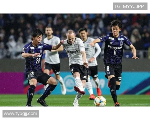 城南足球俱乐部迎战江原球队全力争胜展现实力与激情